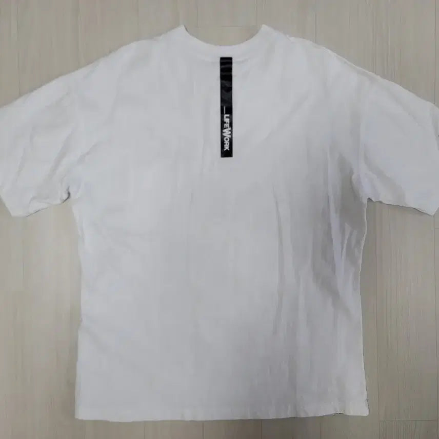 [BUNJANG] Life Work Radog Graphic Round T-shirt / (M)라이프워크 라독그래픽 라운드 반팔티셔츠 판매합니다
