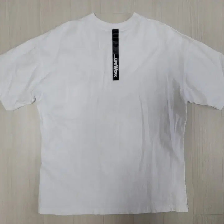 [BUNJANG] Life Work Radog Graphic Round T-shirt / (M)라이프워크 라독그래픽 라운드 반팔티셔츠 판매합니다
