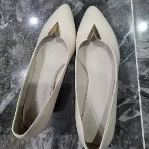 [BUNJANG] Ivory Gold Accent Women&
