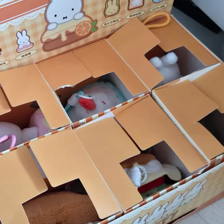 [BUNJANG] Miffy Butter Toast Blind Box Keyring / 미피 디저트 블라인드 키링 버터 토스트