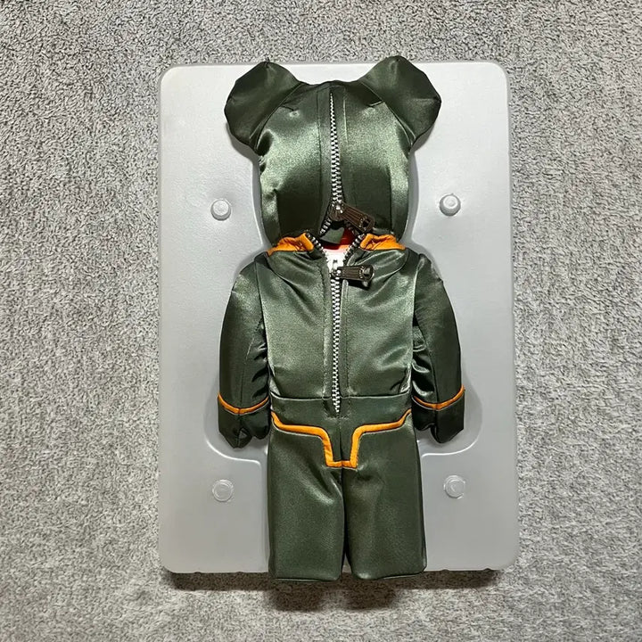 [BUNJANG] Medicom Toy BE@RBRICK x Porter Yoshida Sage 400% / 400% 요시다 포터 세이지 베어브릭 판매