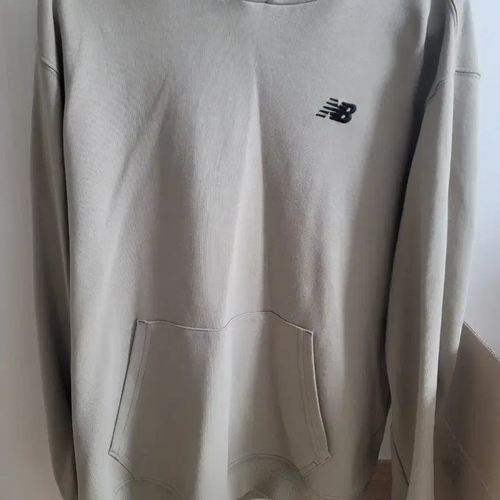 [BUNJANG] New Balance Hoodie T-Shirt Size 105 / 뉴발란스 후드티셔츠105