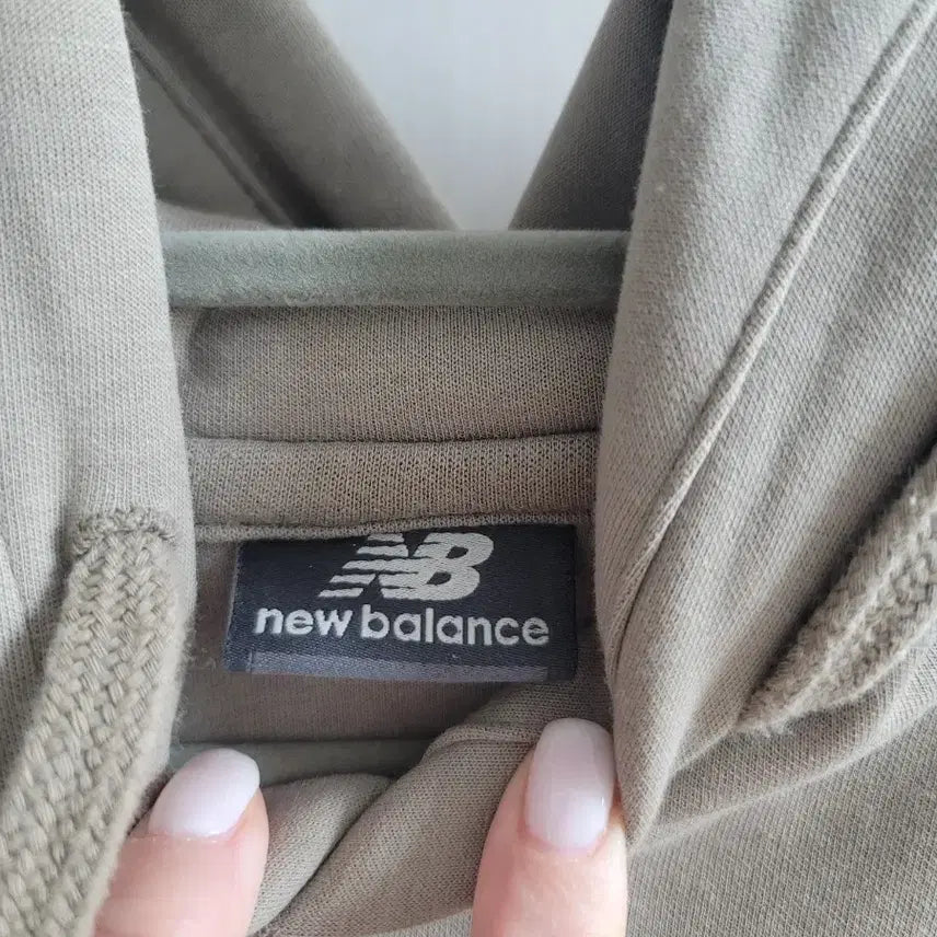 [BUNJANG] New Balance Hoodie T-Shirt Size 105 / 뉴발란스 후드티셔츠105