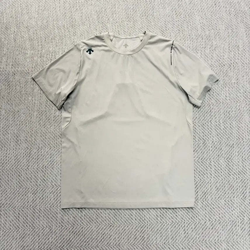 [BUNJANG] Descente Cooling Jersey Short Sleeve T-Shirt (Khaki Grey, Size 100) / (L)데상트 쿨링 져지 반팔티셔츠 100