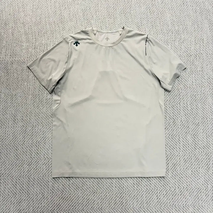[BUNJANG] Descente Cooling Jersey Short Sleeve T-Shirt (Khaki Grey, Size 100) / (L)데상트 쿨링 져지 반팔티셔츠 100