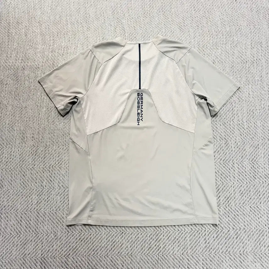 [BUNJANG] Descente Cooling Jersey Short Sleeve T-Shirt (Khaki Grey, Size 100) / (L)데상트 쿨링 져지 반팔티셔츠 100