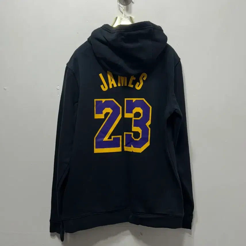 [BUNJANG] 나이키 NBA 콜라보 후드티 레이커스 후드티 23번 블랙 M / 나이키 NBA 콜라보 후드티 레이커스 후드티 23번 블랙 M