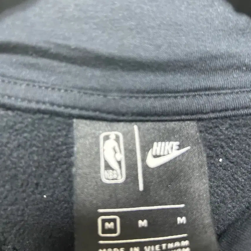 [BUNJANG] 나이키 NBA 콜라보 후드티 레이커스 후드티 23번 블랙 M / 나이키 NBA 콜라보 후드티 레이커스 후드티 23번 블랙 M