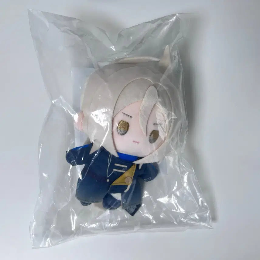 [SOLD OUT] 명일방주 엔드필드 공식 로손 콜라보 포그라니치니크 인형