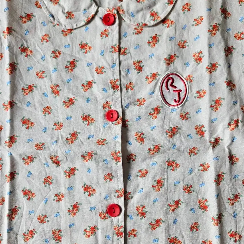 [SOLD OUT] (무배)사이즈145 로아앤제인 상의