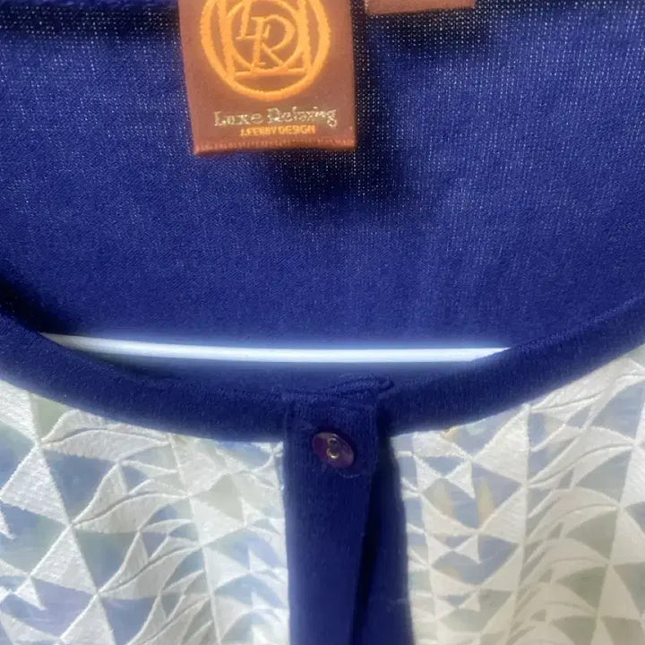 [BUNJANG] Luxe Relaxing Navy Pattern Cardigan / 럭스 리렉싱 luxe relaxing 네이비 패턴 가디건 니트