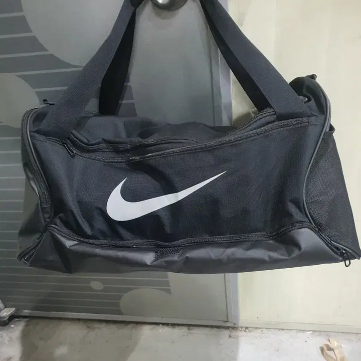 [SOLD OUT] 나이키 블랙 더플백 스포츠 가방