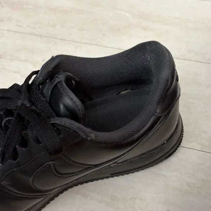 [BUNJANG] Supreme Force Black Sneakers / 슈프림포스 블랙 290
