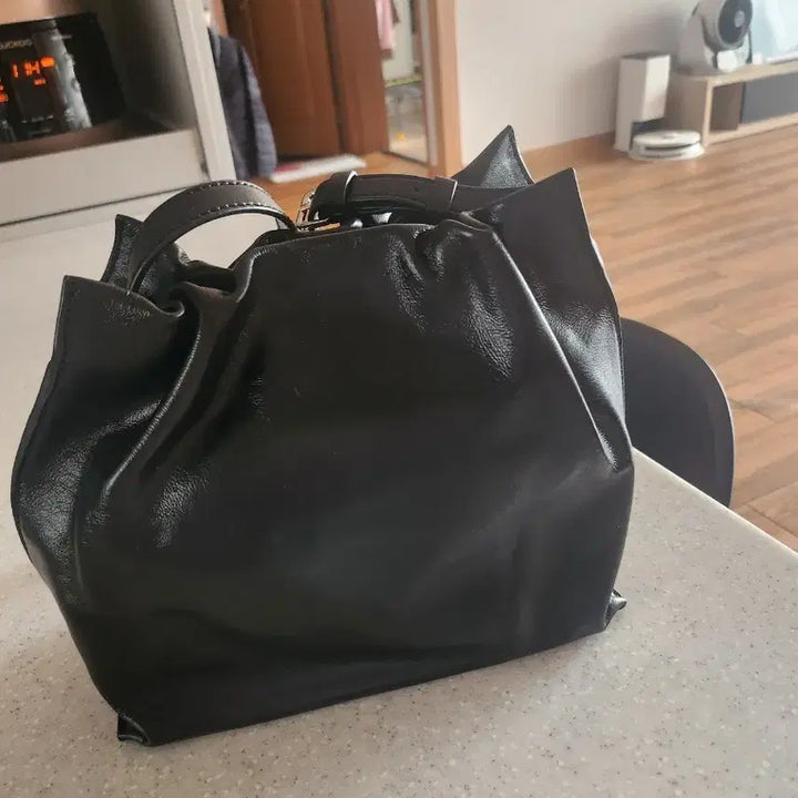 [BUNJANG] Jill Stuart Drawstring Crossbody Bag / 질스튜어트가방