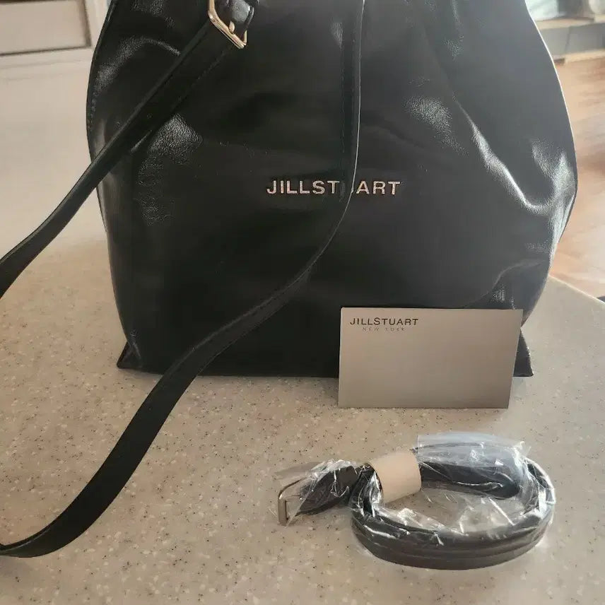 [BUNJANG] Jill Stuart Drawstring Crossbody Bag / 질스튜어트가방