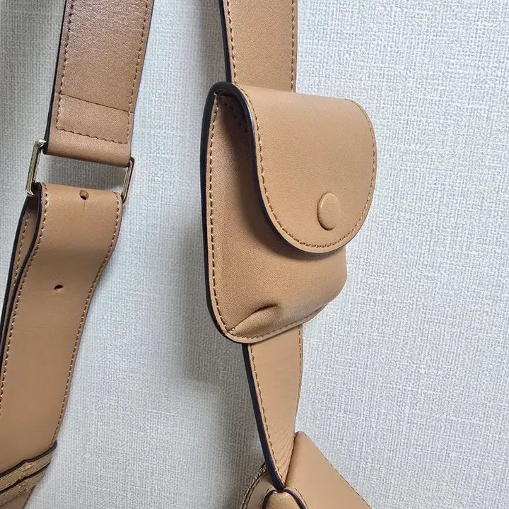 [BUNJANG] Oryany Rookie Crossbody Bag / 오야니 루키 크로스바디백