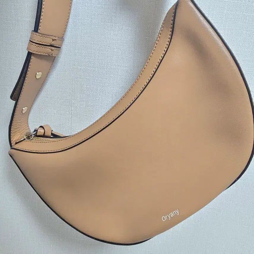 [BUNJANG] Oryany Rookie Crossbody Bag / 오야니 루키 크로스바디백