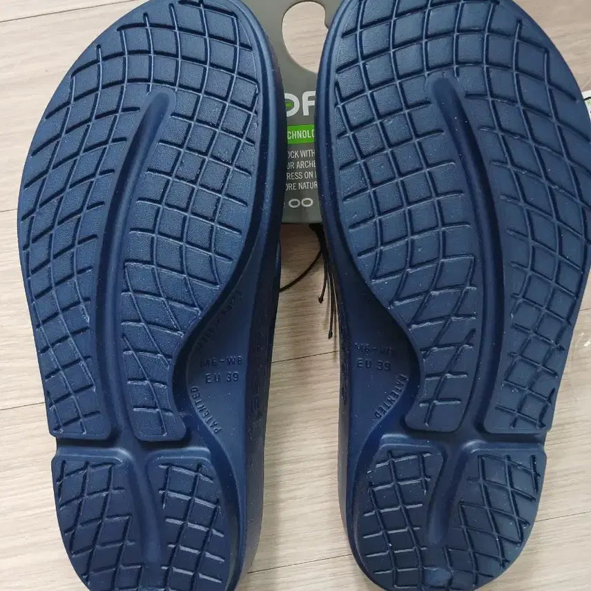 [BUNJANG] OOFOS Flip-Flops Navy New / OOFOS 우포스 쪼리 네이비 새상품