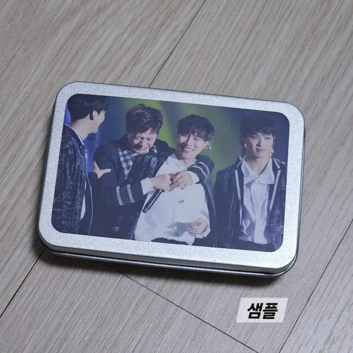 [BUNJANG] BTOB Tin Case + Sticker (Lee Changsub Yook Sungjae Lee Minhyuk Lim Hyunsik) / 비투비 틴케이스 + 스티커 (이창섭 육성재 이민혁 임현식)