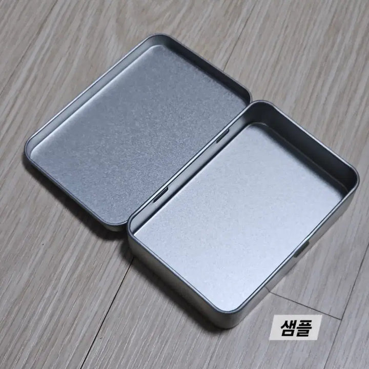 [BUNJANG] BTOB Tin Case + Sticker (Lee Changsub Yook Sungjae Lee Minhyuk Lim Hyunsik) / 비투비 틴케이스 + 스티커 (이창섭 육성재 이민혁 임현식)