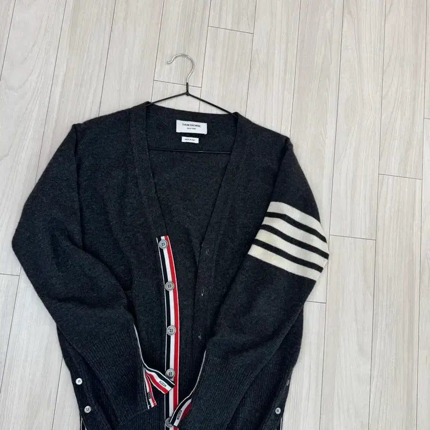 [SOLD OUT] [정품] 톰브라운 캐시미어 가디건