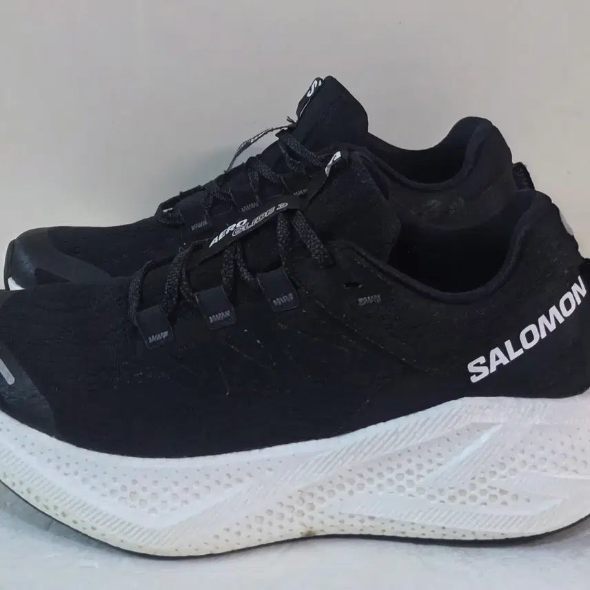 [BUNJANG] Salomon Aeroglide 3 Black White - Discontinued Model / [280] 살로몬 에어로 글라이드3 블랙화이트ㅡ단종매물