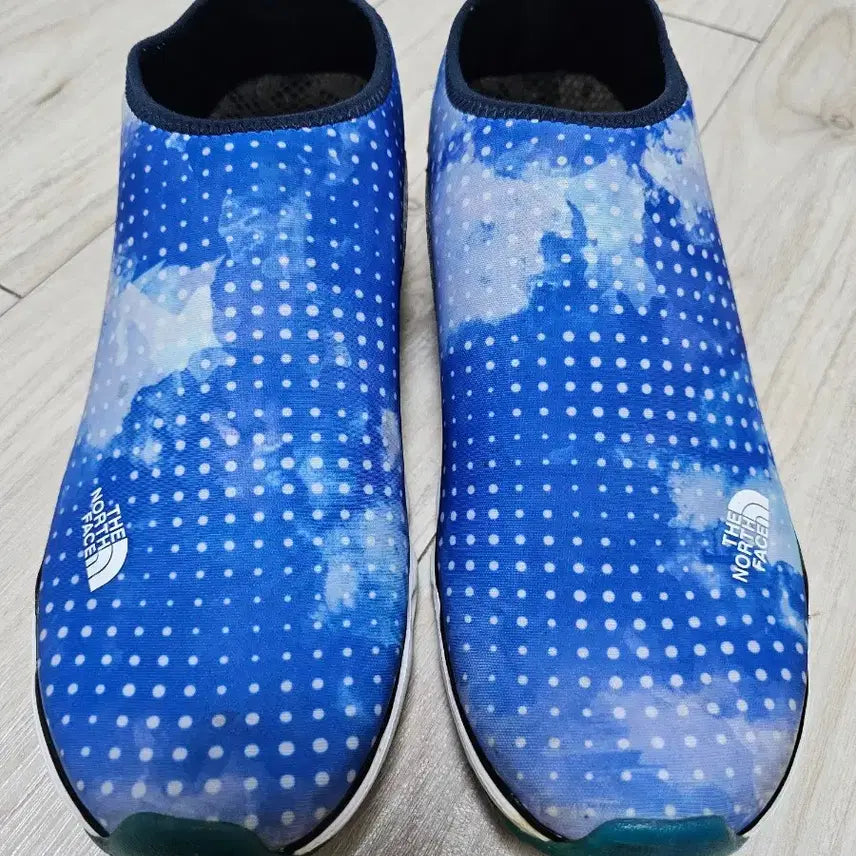 [BUNJANG] The North Face White Label 1H Aqua Shoes (Blue) / 노스페이스 화이트라벨 워터 1H 아쿠아슈즈 (블루) 2.5만에 팝니다.