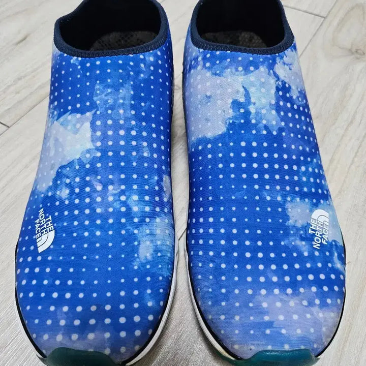 [BUNJANG] The North Face White Label 1H Aqua Shoes (Blue) / 노스페이스 화이트라벨 워터 1H 아쿠아슈즈 (블루) 2.5만에 팝니다.