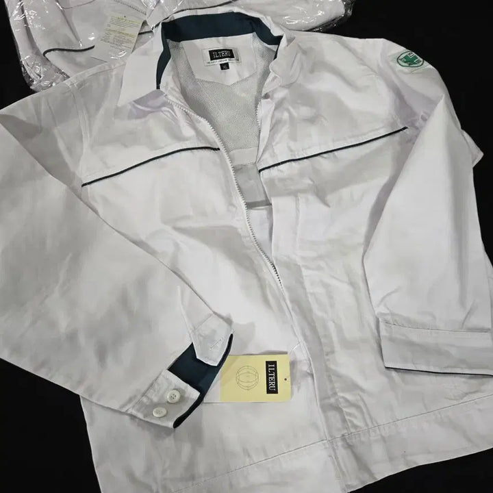 [BUNJANG] Generic White Work Uniform Top / 흰색작업복(2장)위생복 상의 점퍼 새상품
