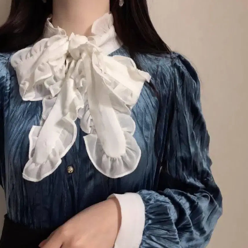 [BUNJANG] Blue Velvet Ribbon Blouse / [ 새상품 / 블루 벨벳 리본 블라우스 ]