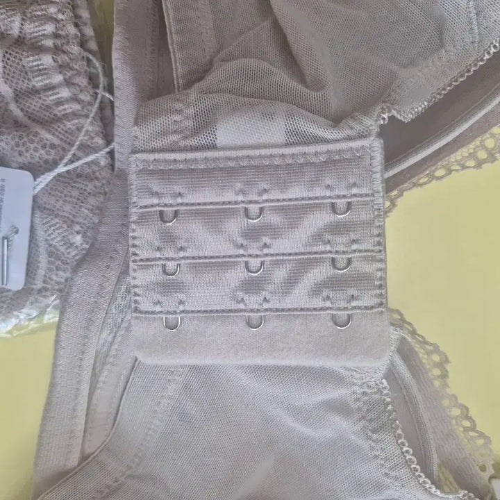 [BUNJANG] Omote Lace Lingerie Set / 오모떼 브라팬티 세트