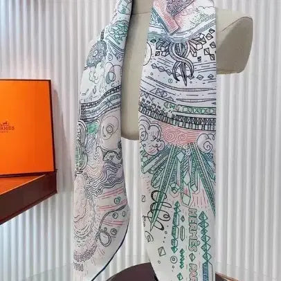[SOLD OUT] 에르메스 90cm 스카프 정품 미사용 (Hermes)