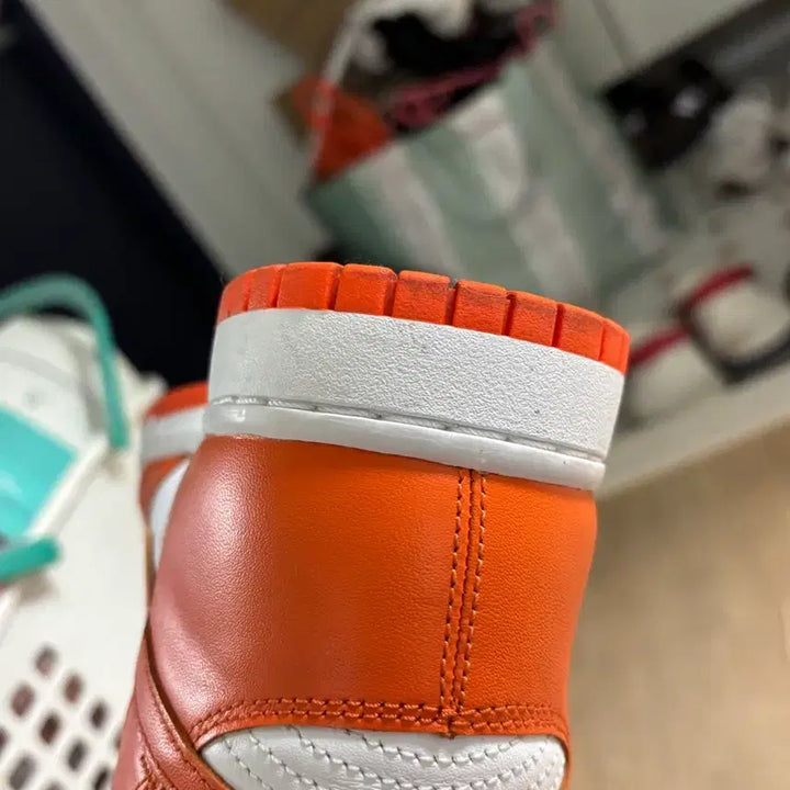 [BUNJANG] Nike Dunk High Orange 275mm Sneakers / [박스+보증서] 나이키 덩크 하이 오렌지 275mm