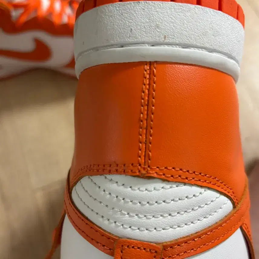 [BUNJANG] Nike Dunk High Orange 275mm Sneakers / [박스+보증서] 나이키 덩크 하이 오렌지 275mm