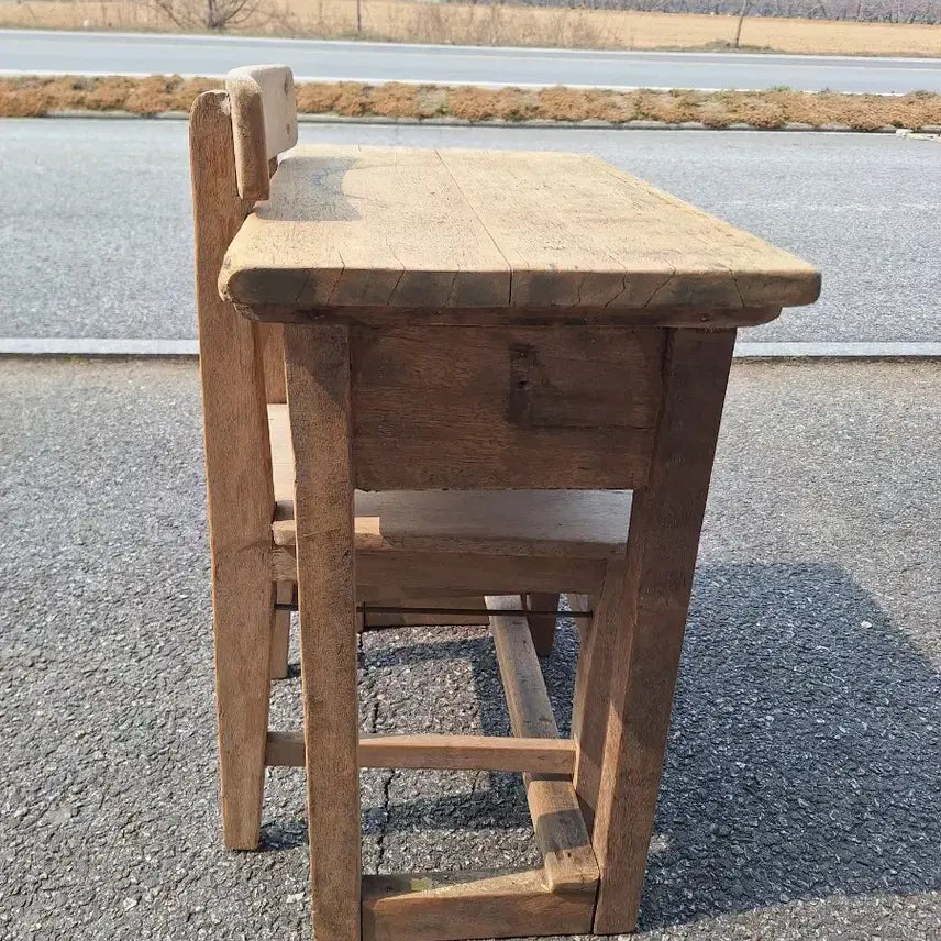 [BUNJANG] Vintage Elementary School Wooden Chair and Desk / 근대사 수집 자료 옛날 국민학교 나무 의자 걸상