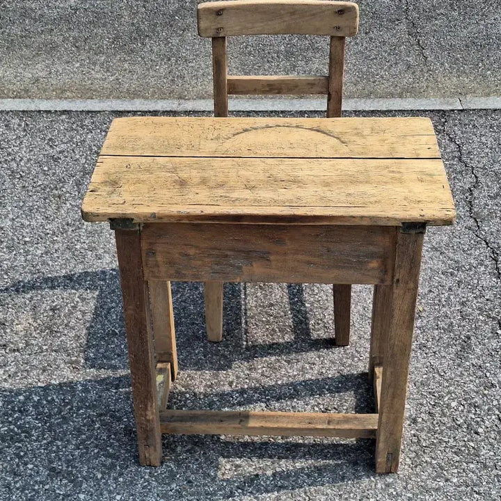 [BUNJANG] Vintage Elementary School Wooden Chair and Desk / 근대사 수집 자료 옛날 국민학교 나무 의자 걸상