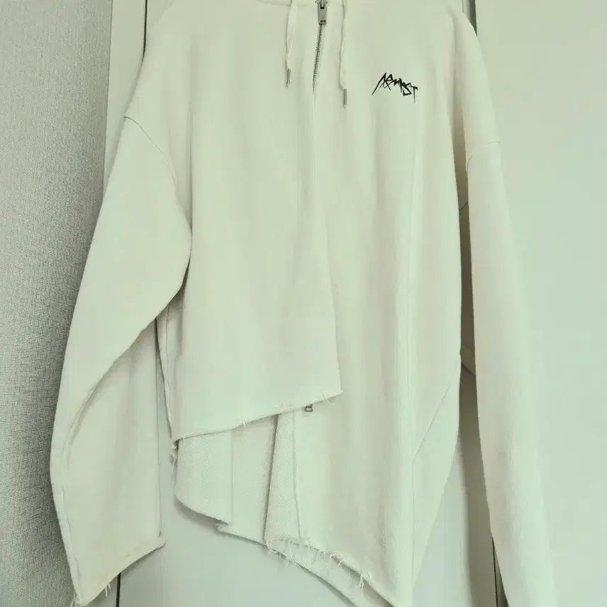 [SOLD OUT] 방탄 아미스트 후드집업 판매