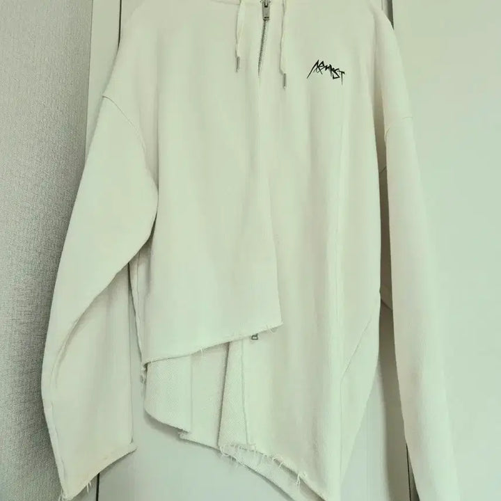 [SOLD OUT] 방탄 아미스트 후드집업 판매
