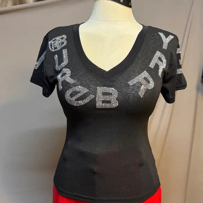 [BUNJANG] Black Rhinestone Embellished V-Neck T-Shirt / 블랙 라인스톤 시스루 브이넥 티셔츠