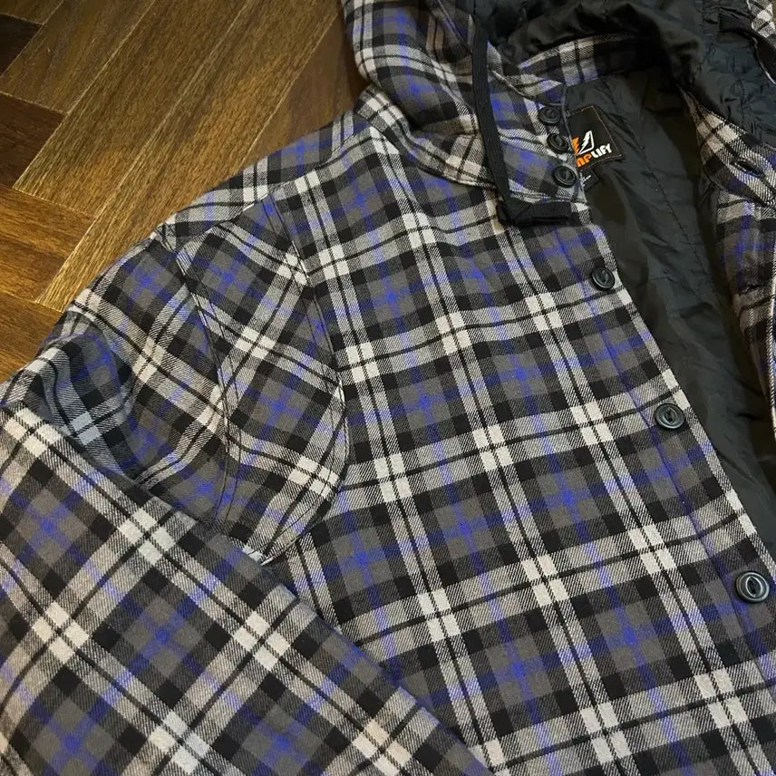 [BUNJANG] Amplify Vintage Quilted Button Hooded Shirt Jacket Burberry Check / Amplify JPN 일본 빈티지 퀼팅 버튼 후드셔켓 자켓 버버리체크