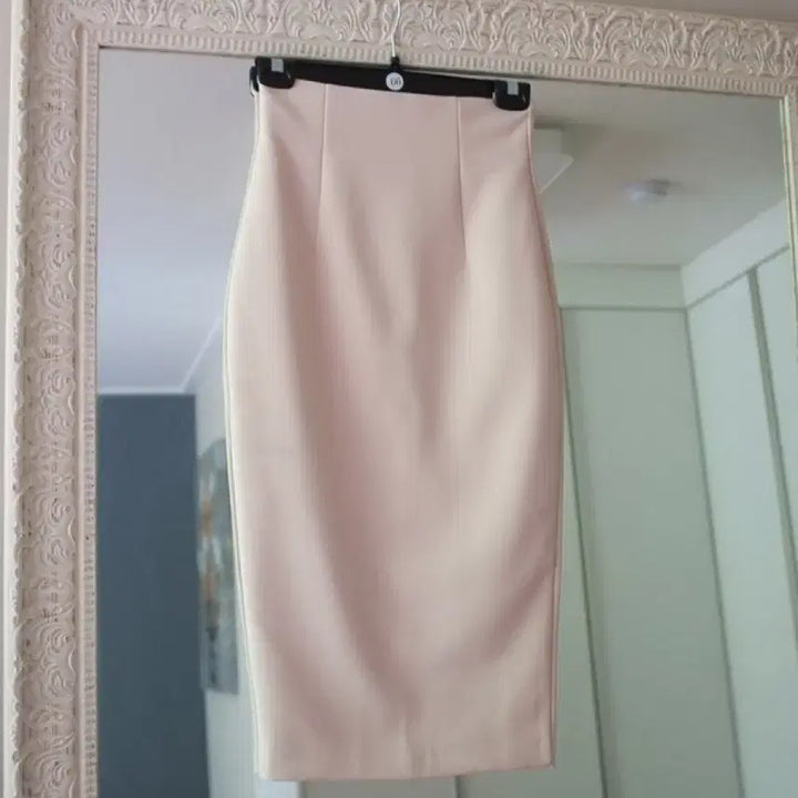 [BUNJANG] Joyful Design Dacquoise SK Beige Small Skirt / 조이풀디자인 Dacquoise SK 베이지 스몰