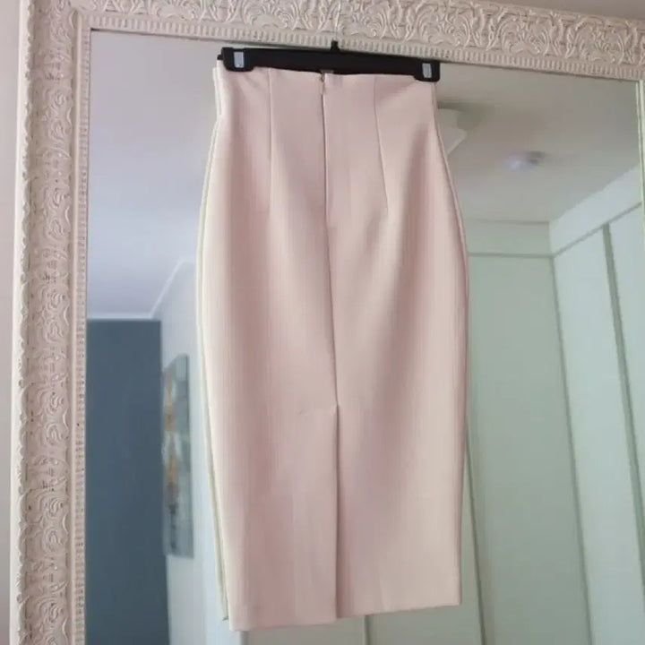 [BUNJANG] Joyful Design Dacquoise SK Beige Small Skirt / 조이풀디자인 Dacquoise SK 베이지 스몰
