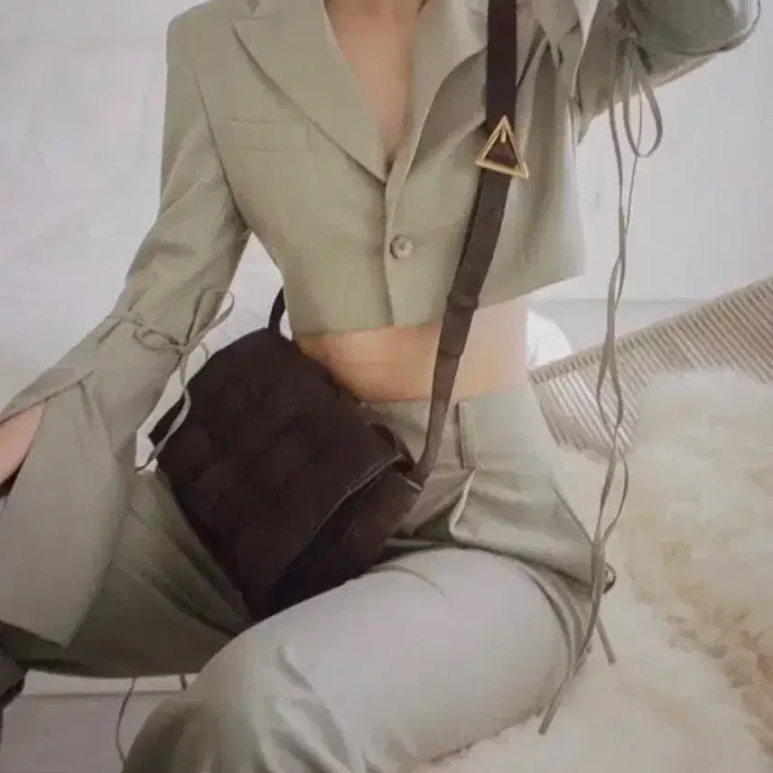 [BUNJANG] MinaSong Latte Crop Jacket / 민아송 라떼 크롭 자켓 셋업