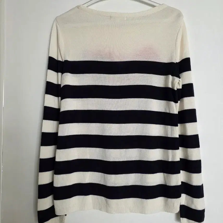 [BUNJANG] Tomboy Stripe Embroidered Knit (Size 90) / 톰보이 스트라이프 꽃 자수 니트 90사이즈