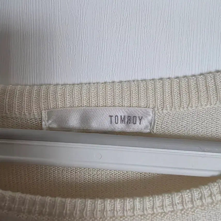 [BUNJANG] Tomboy Stripe Embroidered Knit (Size 90) / 톰보이 스트라이프 꽃 자수 니트 90사이즈