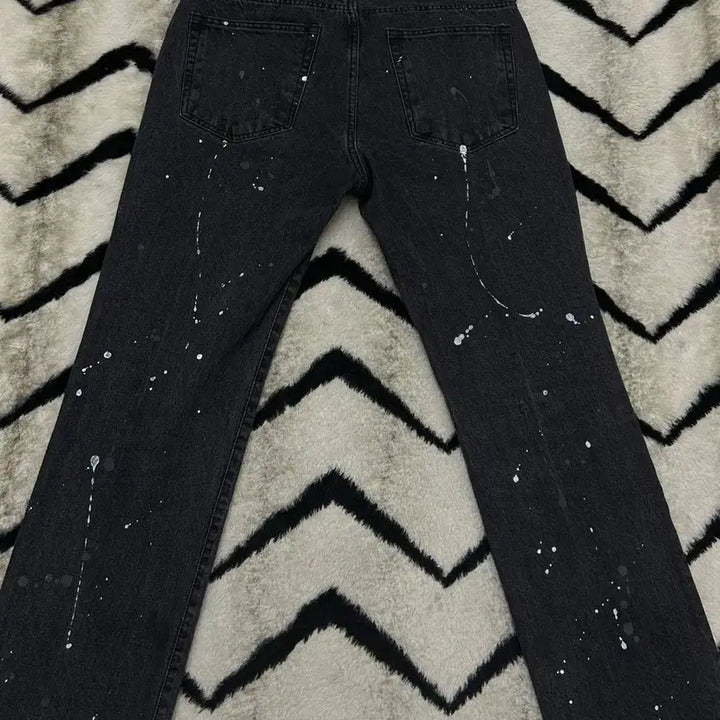 [BUNJANG] Tony Wek Painting Ankle Denim Pants / [32]토니웩 페인팅 Ankle 데님 팬츠/흑청