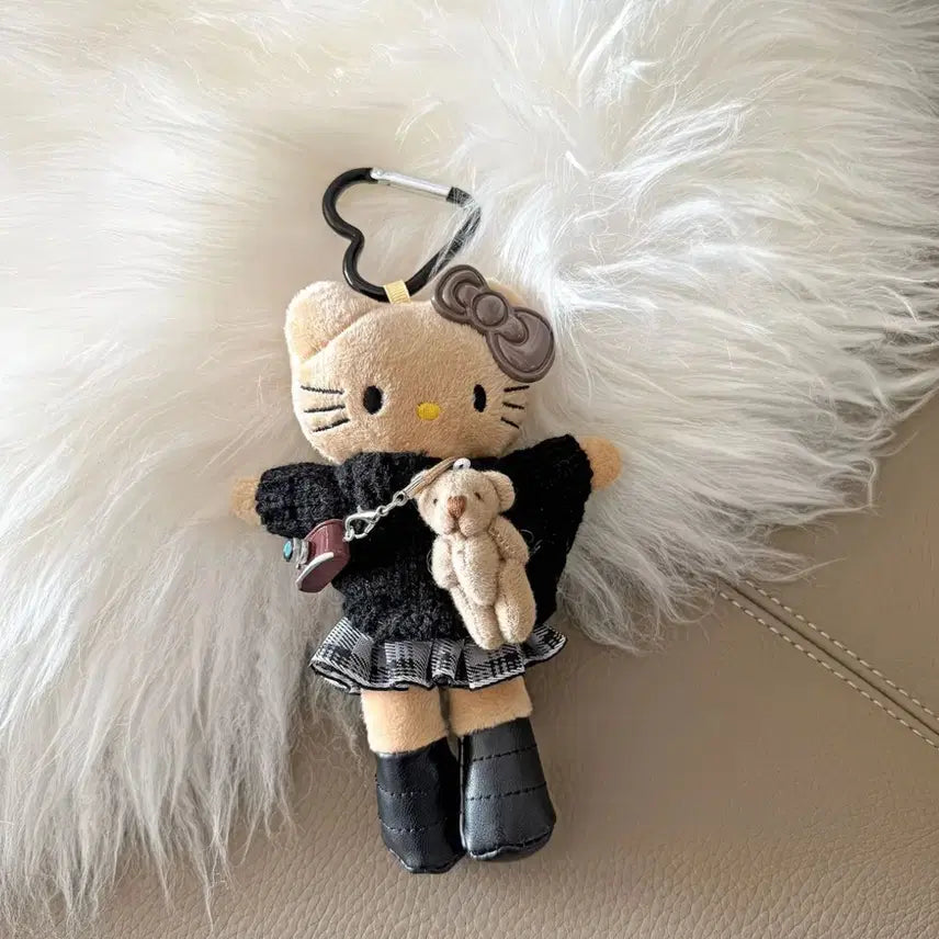 [SOLD OUT] 니트 헬로키티 인형 키링