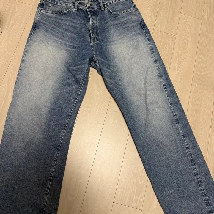 [BUNJANG] Woodb 5-Piece Regular Straight Washing Denim - Size 4 / 우드비 5p 레귤러스트레이트 워싱 데님 4사이즈
