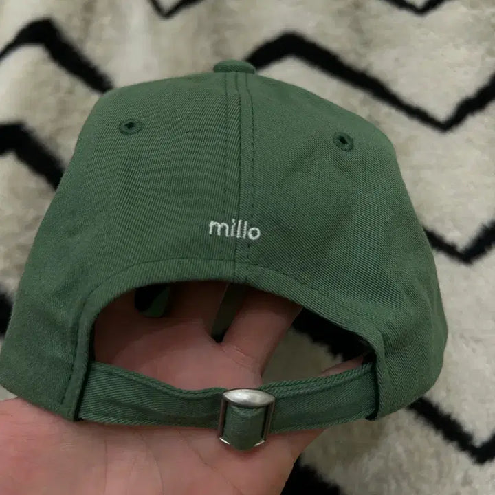 [BUNJANG] Milo Archive Holiday Ball Cap / 밀로 아카이브 홀리데이 볼캡