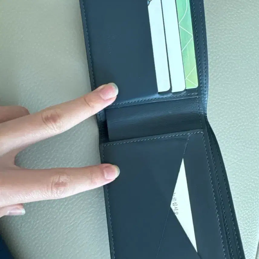 [BUNJANG] Louis Vuitton Multiple Wallet Calfskin Leather / 루이비통 멀티플 월릿 쉐도우 반지갑 송아지가죽 (정품)